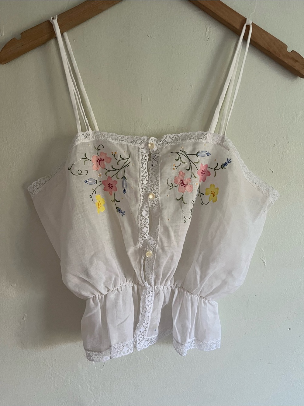 Vintage floral embroidered delicate tank top